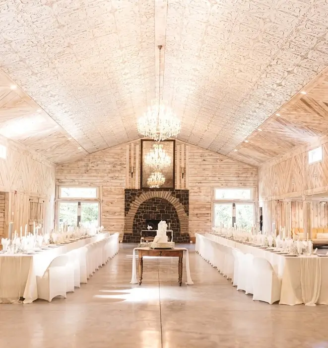 Barn Weddings in Jonesborough TN at Cherokee Creek Farm